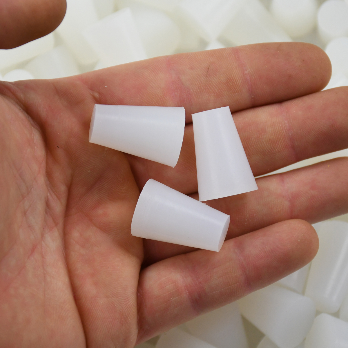Konische Silikonstopfen klein, Ø 0,8 bis 20 mm